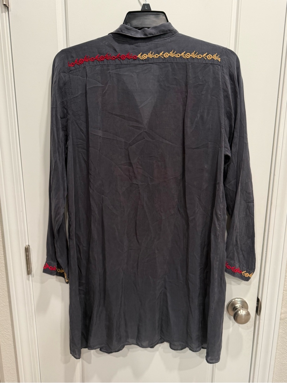 Johnny Was Women’s Floral Embroidered Slate Grey Long Sleeve Tunic - Picture 6 of 7